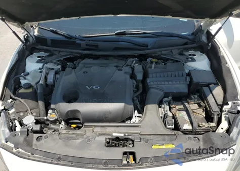 2018 Nissan Maxima 3.5S z USA, uszkodzony, nr VIN 1N4AA6AP3JC362653